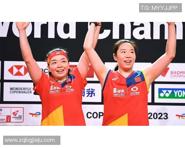 成都羽毛球队与重庆羽毛球队赛后复盘分析个人能力对比与表现总结